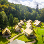 Luxuscamping mitten in der Natur: Landal erweitert Glamping-Unterkünfte